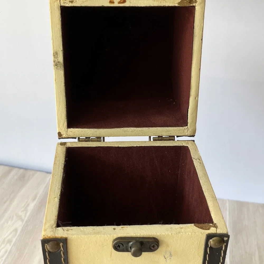 Wooden Wine Bottle Gift Box, Leather Accents Luggage Theme, Metal Clasp & Handle